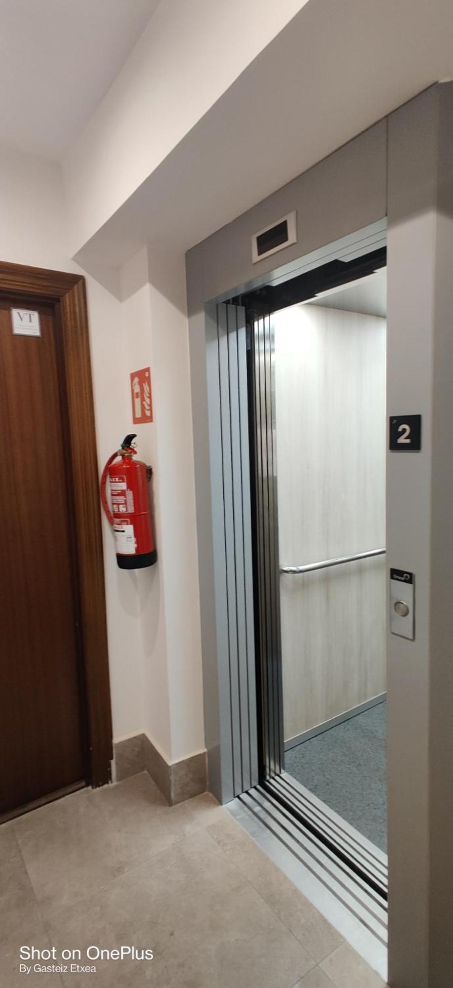 ビトリア・ガステイスGasteiz Etxea Lアパートメント エクステリア 写真